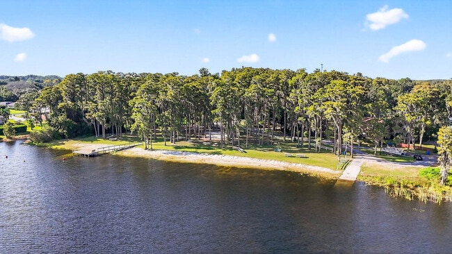 Building Photo - 1826 Beachway Ln