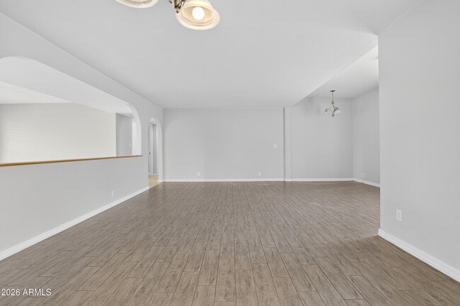 Building Photo - 6843 E Redfield Rd