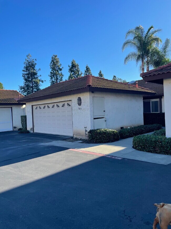 Building Photo - $3,000 - 2 Bed / 2 Bath Condo in Oceanside