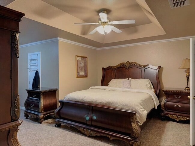 Building Photo - RENTAL Fully Furnished 4 bedroom home
