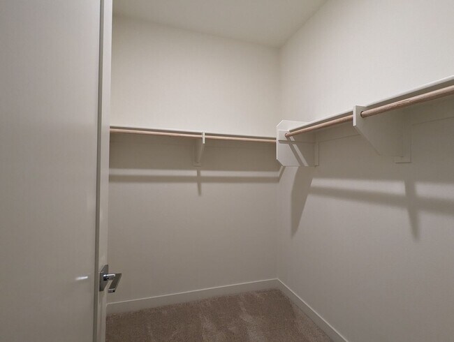 Building Photo - Beautiful Two-Story Four Bedroom Home at t...