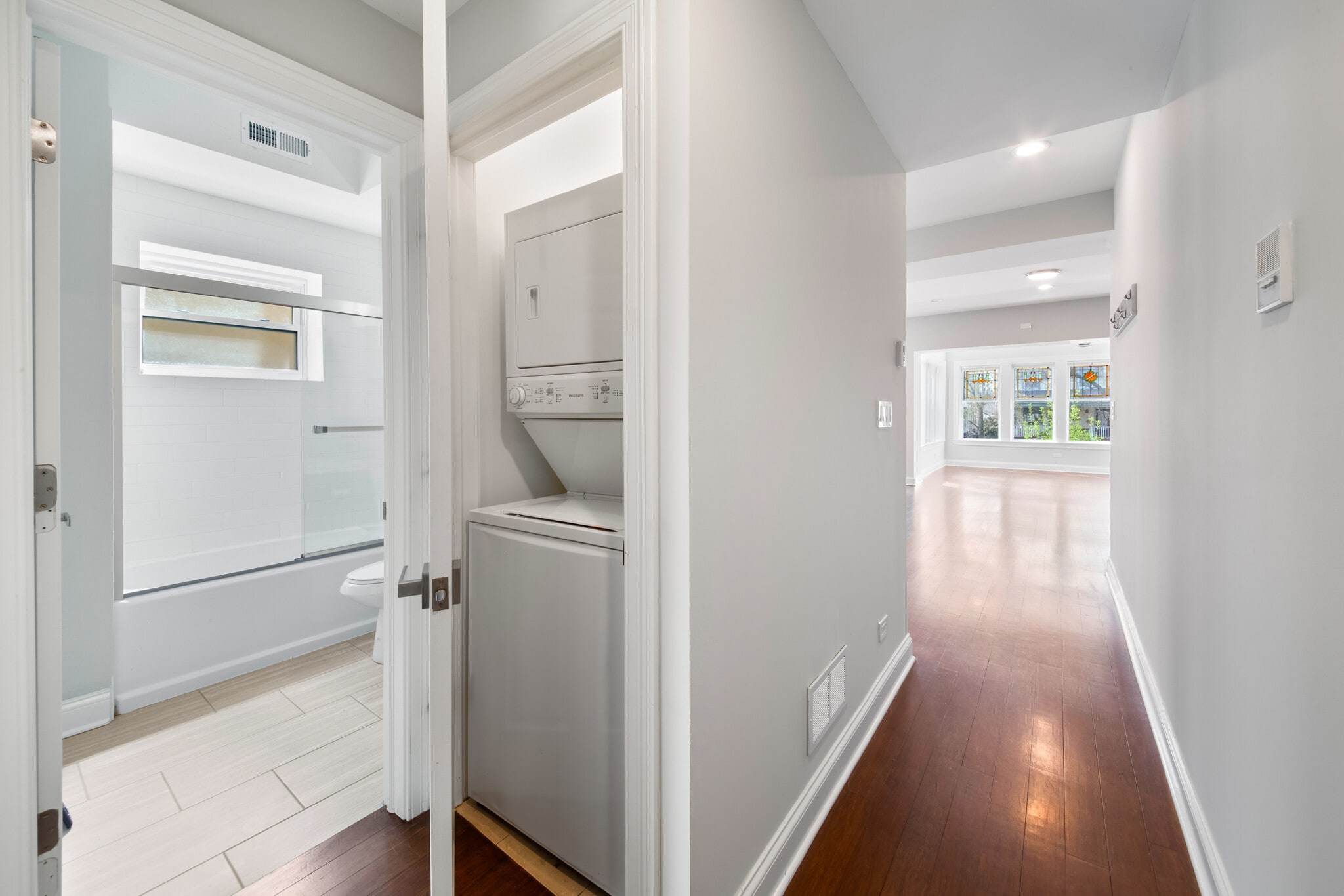 Building Photo - 4637 N Dover St