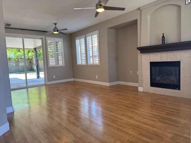 Building Photo - Charming single home in Roseville!