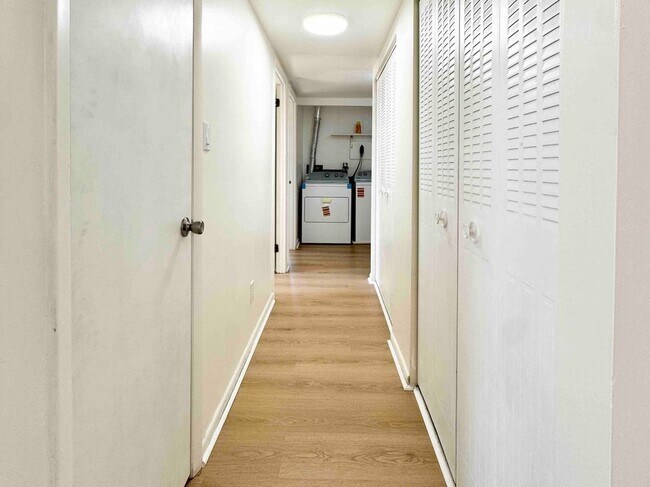 Building Photo - 3602 Rustic Ln