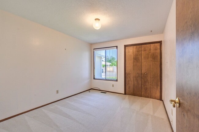 Building Photo - Single-Level Living Near South Hillsboro's Best Amenities