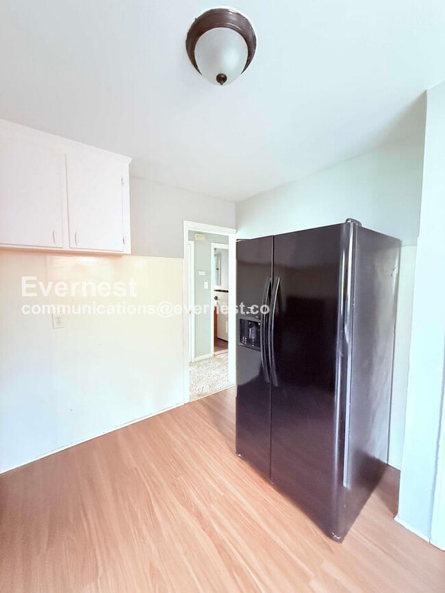 Building Photo - 19180 Trinity St