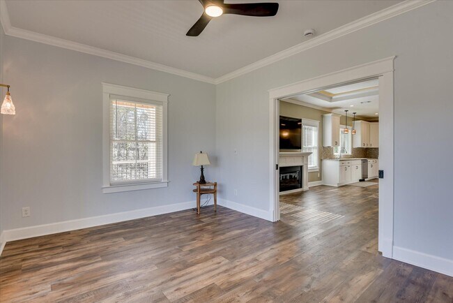 Building Photo - 400 Rish Store Rd