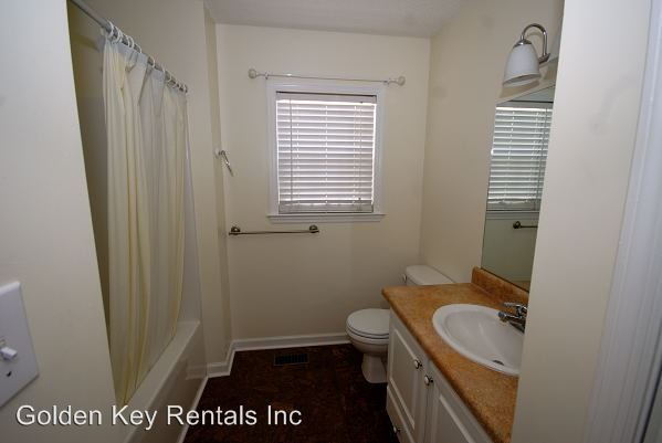 Building Photo - 206 Suttons Run