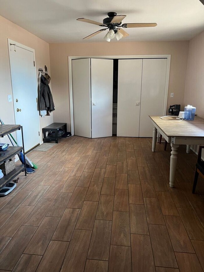 Building Photo - HOUSE FORE RENT