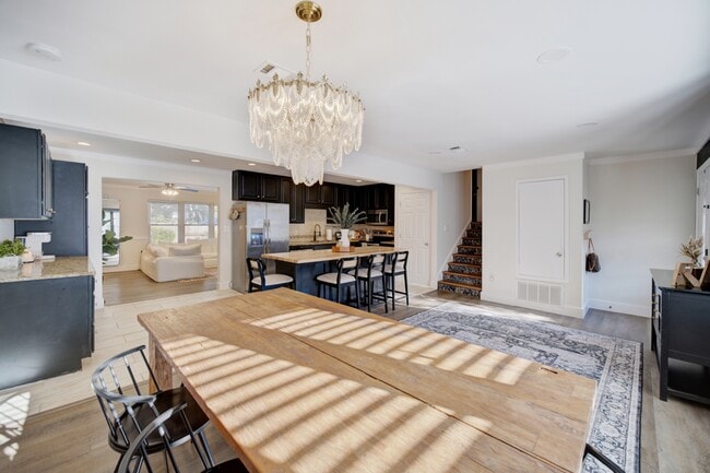 Building Photo - 1024 Juniper Ave