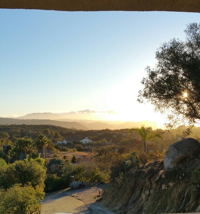 Building Photo - 2761 Joan Ln