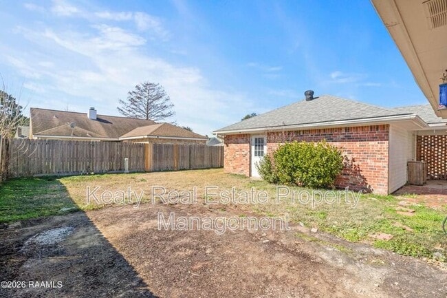 Building Photo - 313 Wallingsford Cir
