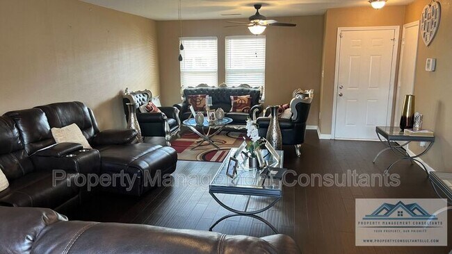 Building Photo - 182 Forestbrook Dr