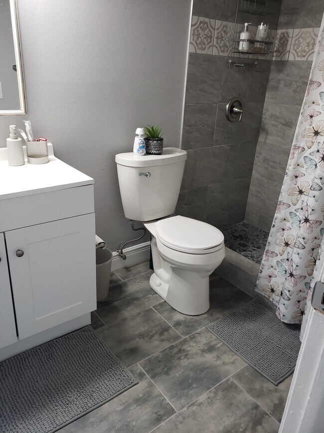 Building Photo - 8211 12th Way N