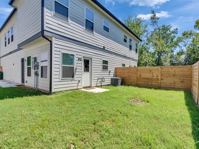 Building Photo - 4713 Talina Way