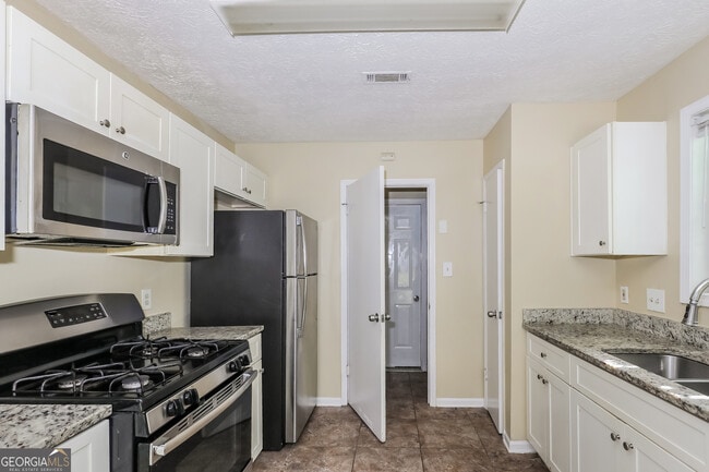 Building Photo - 9415 Haley Ct