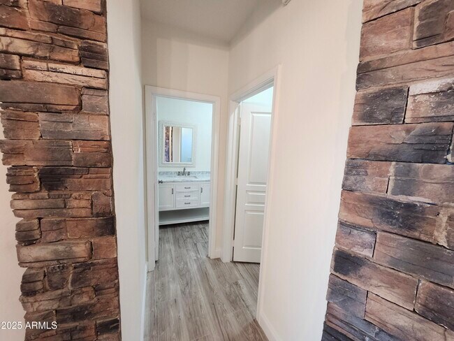 Building Photo - 7762 E Boston St