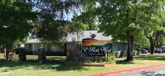 Primary Photo - Oakwood Townhomes
