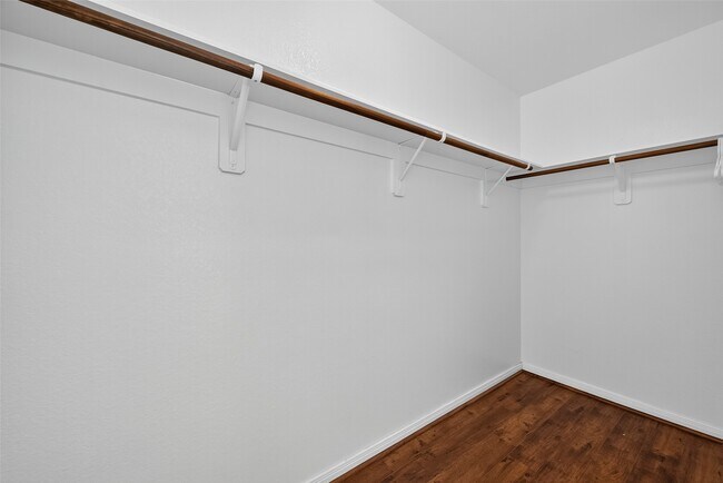 Building Photo - 2730 Skyview Silver Dr