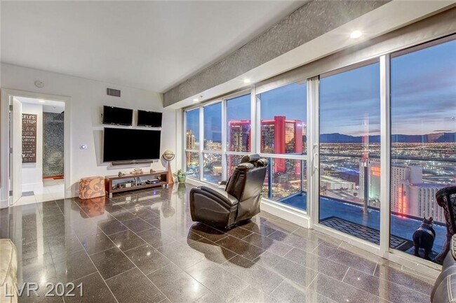 Living Room - 2700 Las Vegas Blvd S
