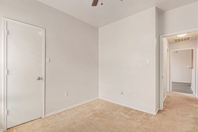 Building Photo - 236 Rentz Pl Cir