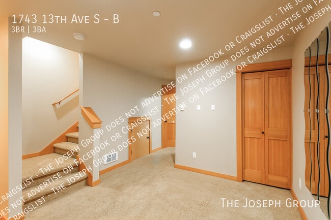 Building Photo - 1743 13th Ave S