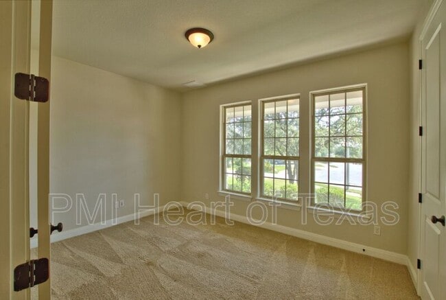 Building Photo - 1703 Elkins Ln