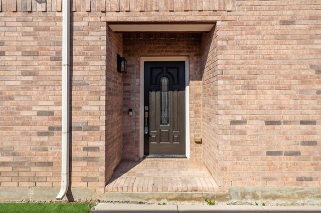 Building Photo - 3032 Thicket Bend Ct
