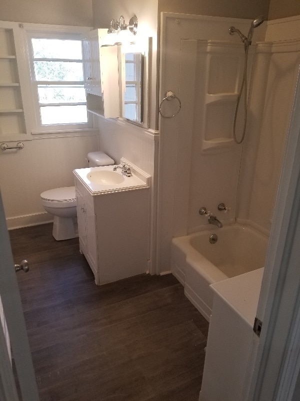 Building Photo - 112 Lancaster St