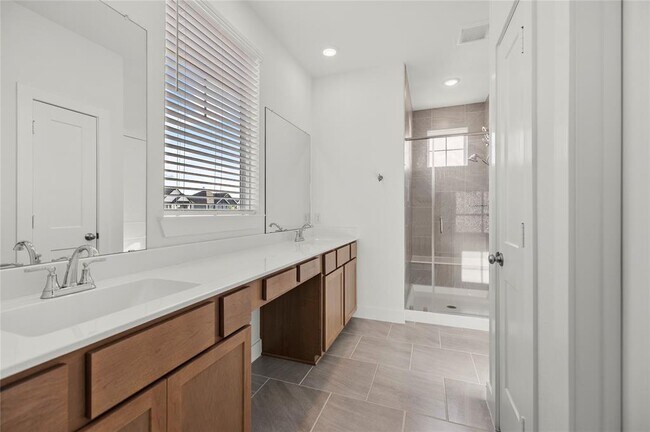 Building Photo - 7619 Chinkapin Grv Ln