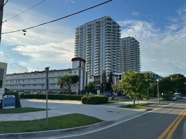 Building Photo - 4500 N Flagler Dr