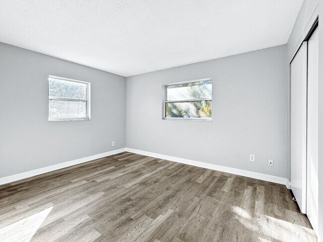 Building Photo - Charming Unfurnished Pinellas Park Home with Private Backyard! 3bed | 1 bath