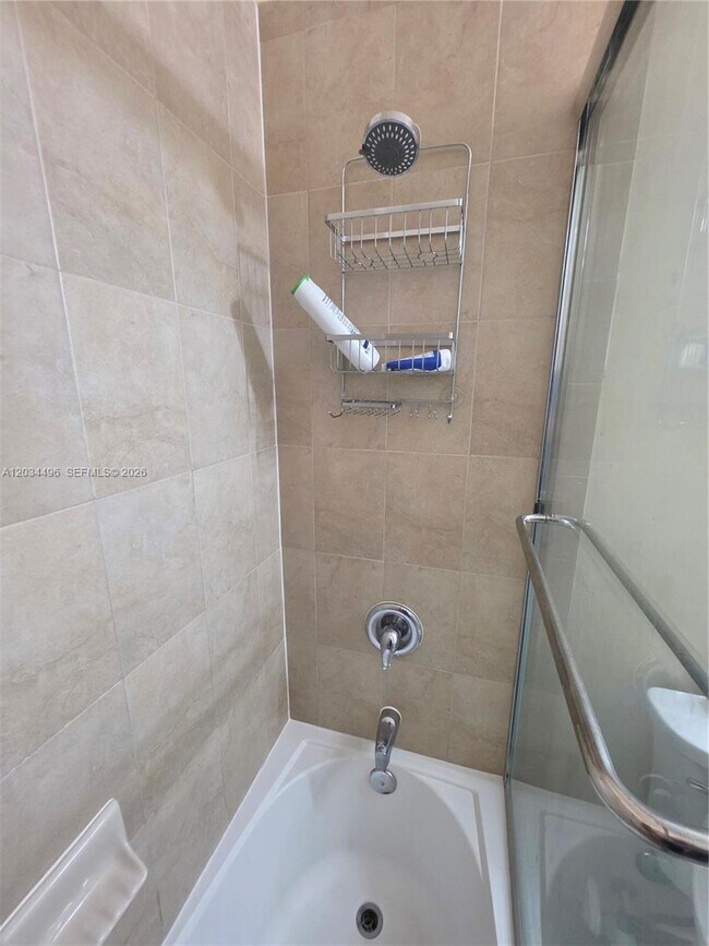 Building Photo - 9424 SW 171st Pl
