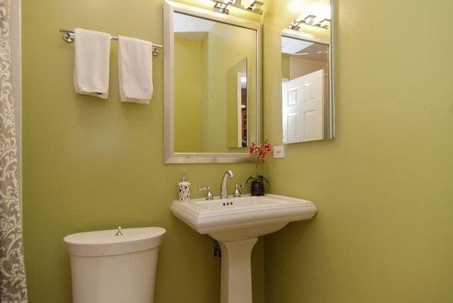 Building Photo - 2036 N Larrabee St