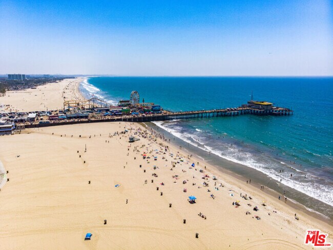 Building Photo - 101 California Ave