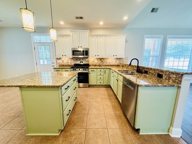 Building Photo - 3571 Brampton Dr