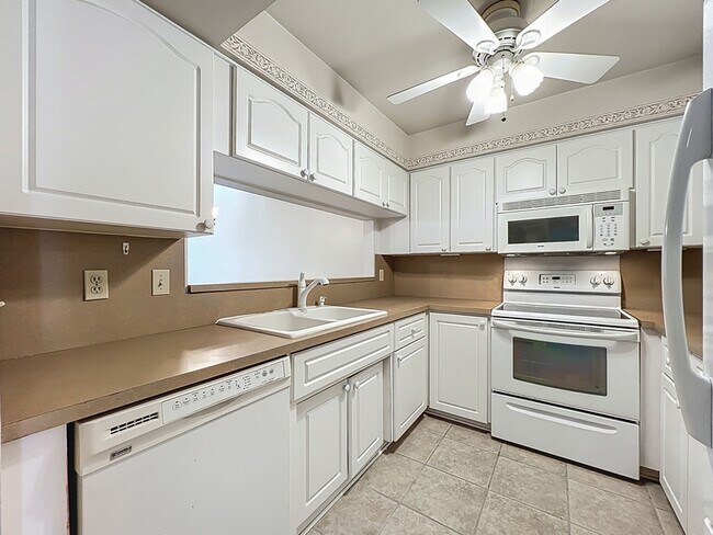 Building Photo - 330 Markley Ct
