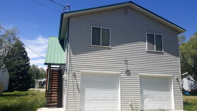 Primary Photo - 329 N Tyler Ave