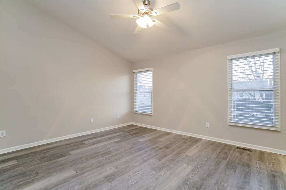 Building Photo - 438 Wheatfield Dr