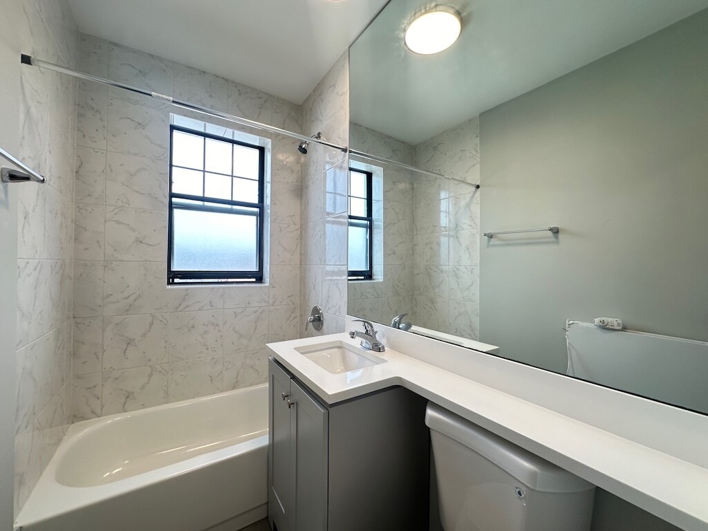 Building Photo - 369 Hazel Ave