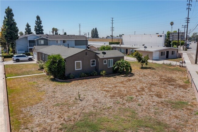 Building Photo - 9412 Nance Ave
