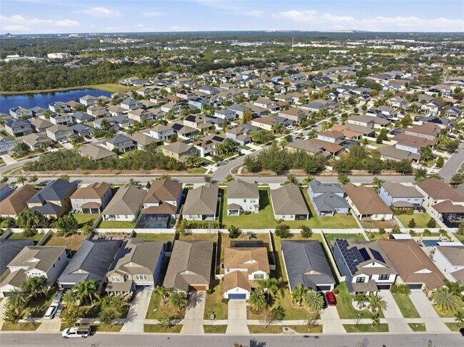 Building Photo - 11014 Little Blue Heron Dr