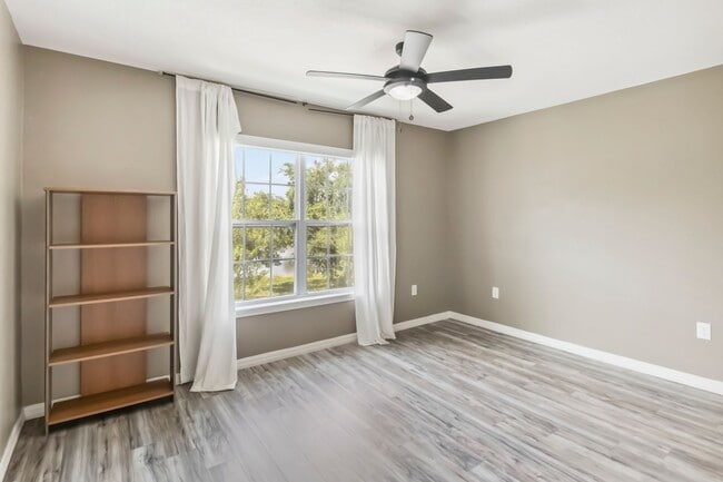Building Photo - Beautiful 4/2.5 Townhome for Rent in Harmo...