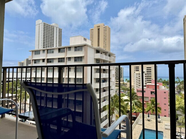 Building Photo - 2440 Kuhio Avenue-SI ID1564193P