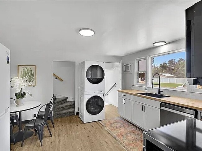 Building Photo - For Rent – Charming 3-Bedroom, 2-Bath Home in Spokane’s University District