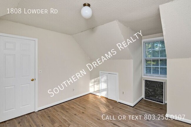 Building Photo - 1808 Lowder Dr