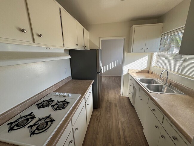 Building Photo - 3363rex