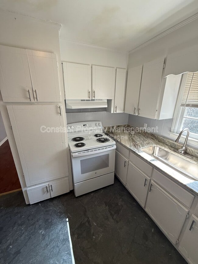 Building Photo - 141 Ruby Dr