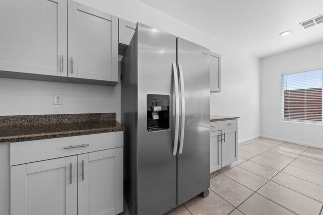 Building Photo - 4 Bedroom Home in Southern Highlands