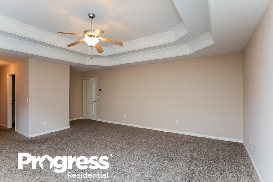 Building Photo - 1393 Sparkling Cove Dr